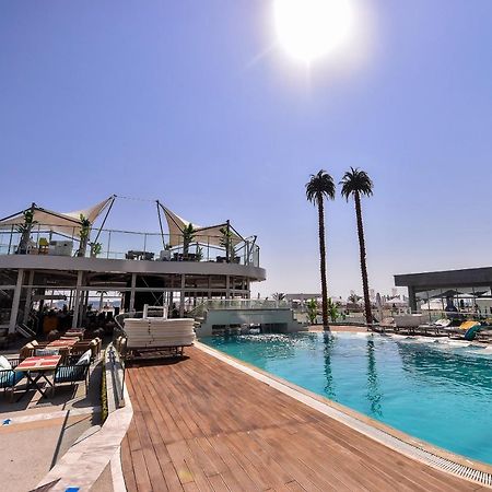 White Tower Private Apartment Beach View Мамая Екстериор снимка