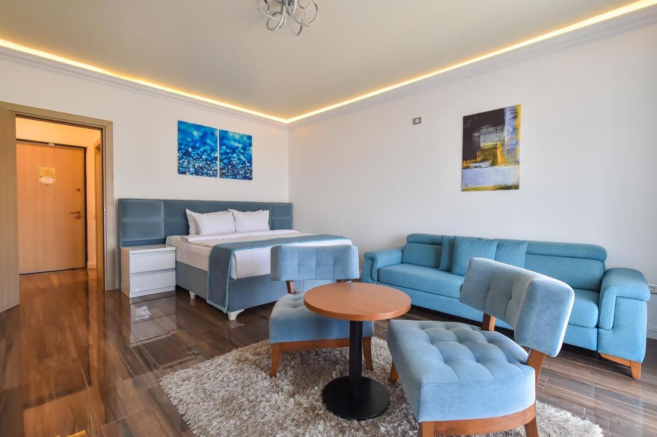 White Tower Private Apartment Beach View Мамая Екстериор снимка