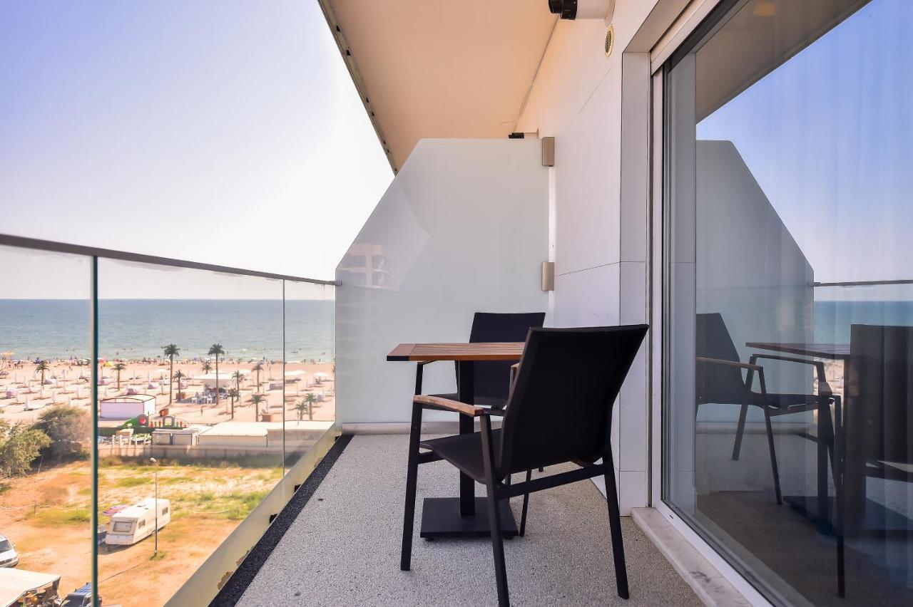 White Tower Private Apartment Beach View Мамая Екстериор снимка
